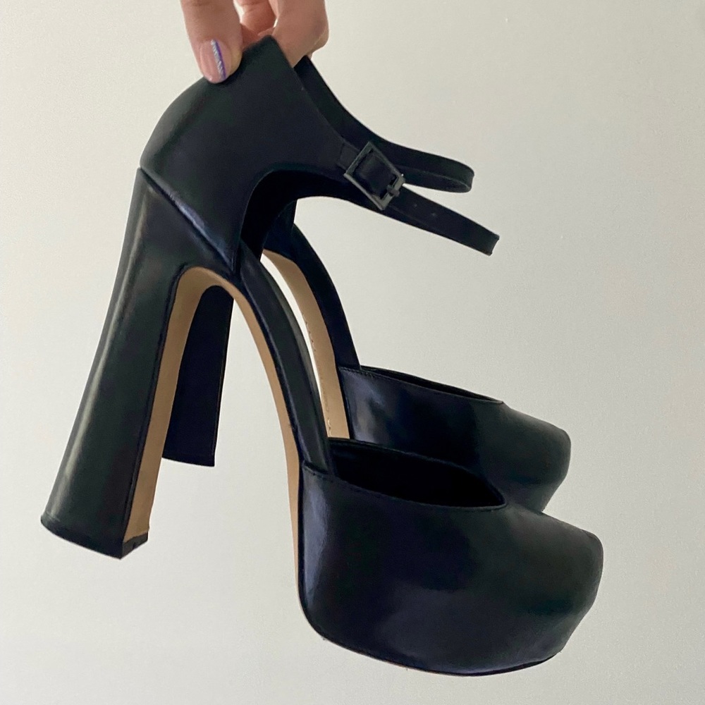 Vince Camuto Black High Heels